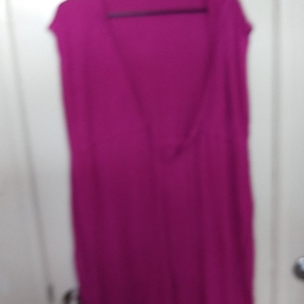 Sleeveless t-shirt hoodie